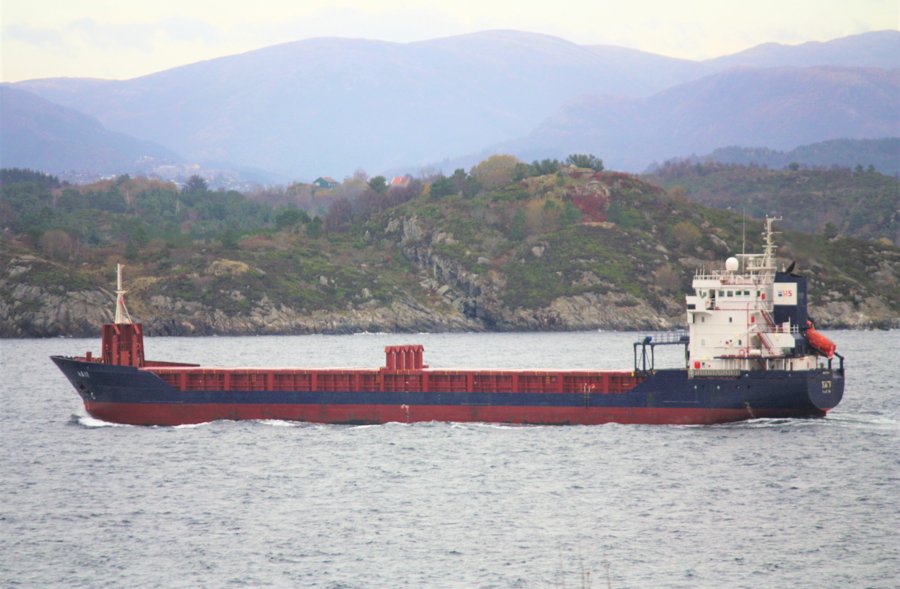 Transit: KATI entering English South Coast at The Dover Strait