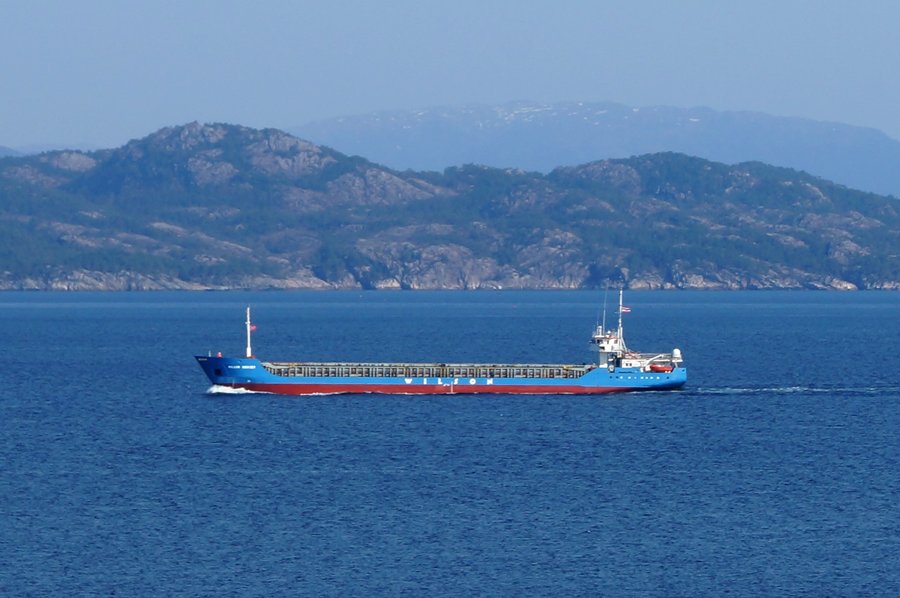  Irish Sea - WILSON MERSEY transiting Irish Sea off Wales