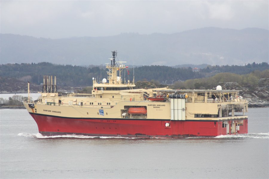  Irish Sea - RAMFORM VANGUARD     transiting Irish Sea off Wales