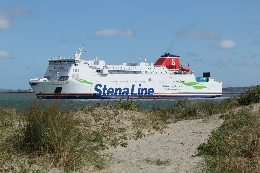  Irish Sea - STENA NORDICA        transiting North Channel Belfast