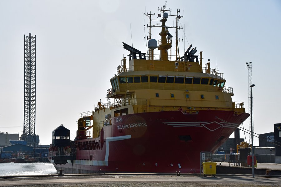  Irish Sea - CONNECTOR            transiting Irish Sea off Anglesey