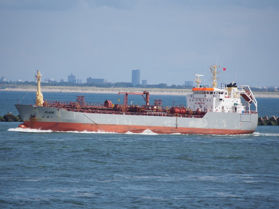 Transit: CLAUS                entering English South Coast at The Dover Strait