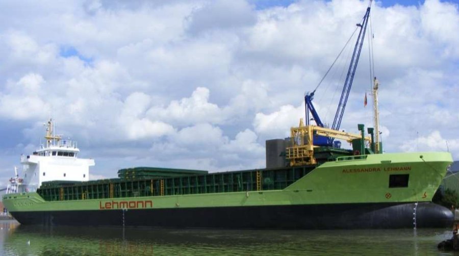 Transit: ALESSANDRA LEHMANN   entering English South Coast at The Dover Strait