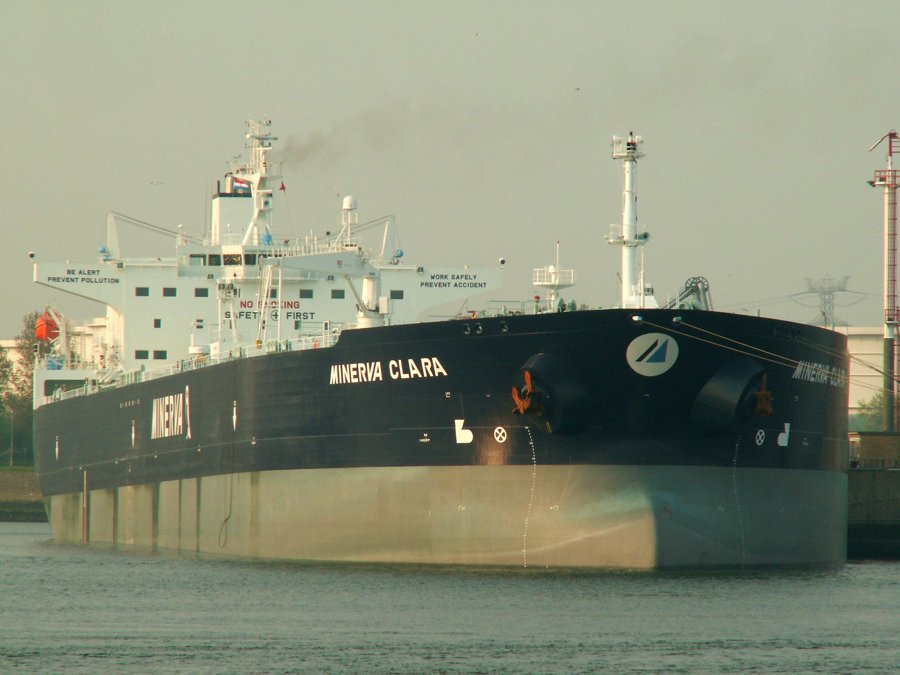 Transit: MINERVA CLARA        entering English South Coast at The Dover Strait