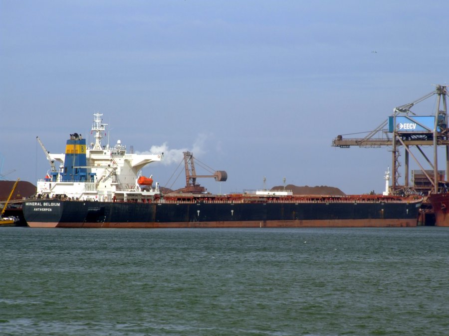  Irish Sea - XIANG RONG           transiting St Georges Channel
