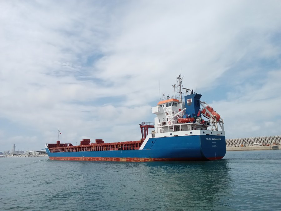 Transit: CELTIC AMBASSADOR    entering English South Coast at The Dover Strait