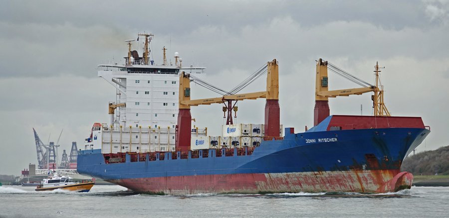  Scottish North Coast - JONNI RITSCHER transiting Pentland Firth