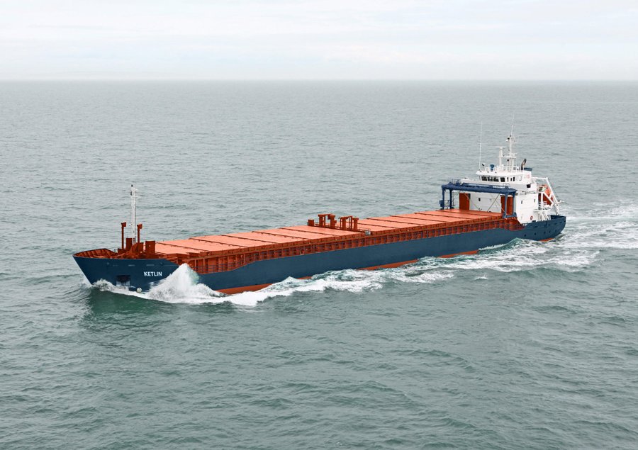 Transit: KETLIN entering English South Coast at The Dover Strait