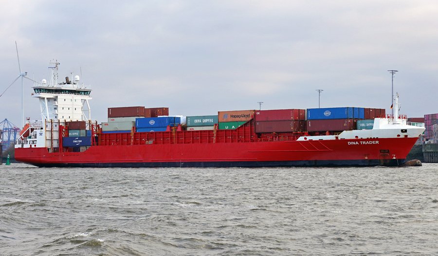  Irish Sea - DINA TRADER transiting Irish Sea off Dublin