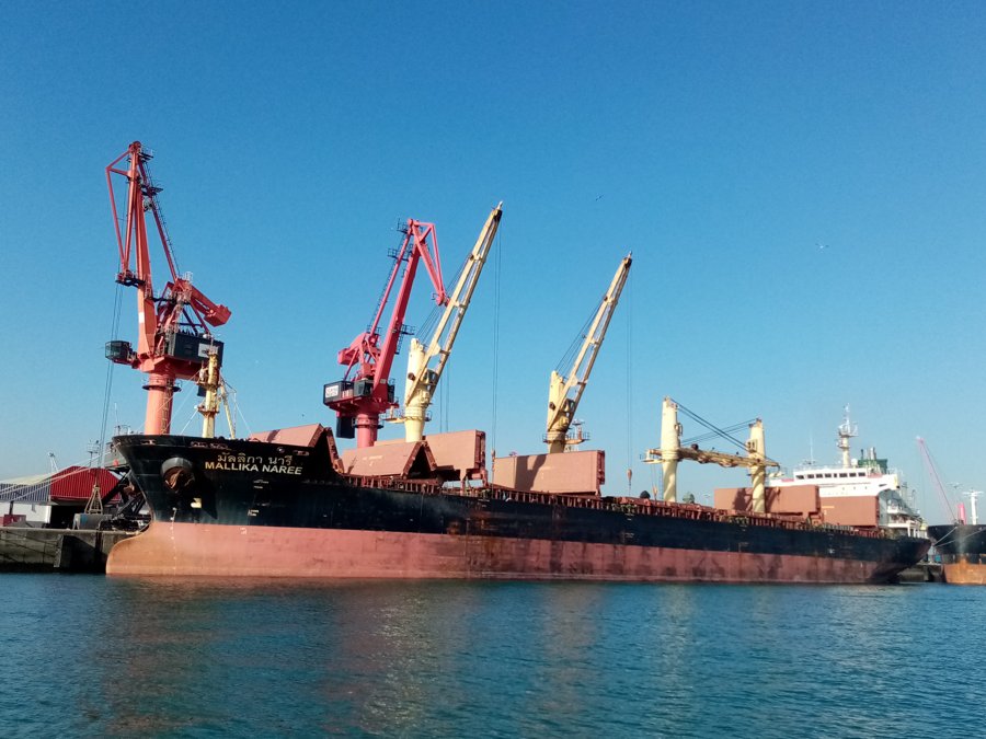 Transit: MALLIKA NAREE        entering English South Coast at The Dover Strait