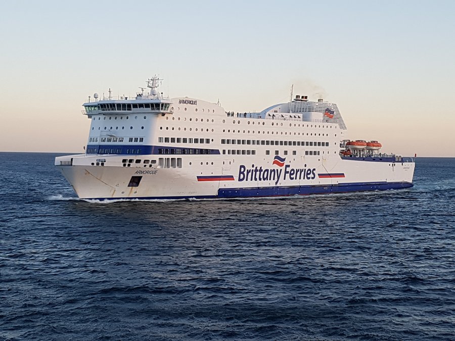 Cork Harbour Departure: ARMORIQUE           