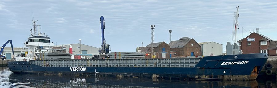 Transit: BEAUMAGIC            entering English South Coast at The Dover Strait