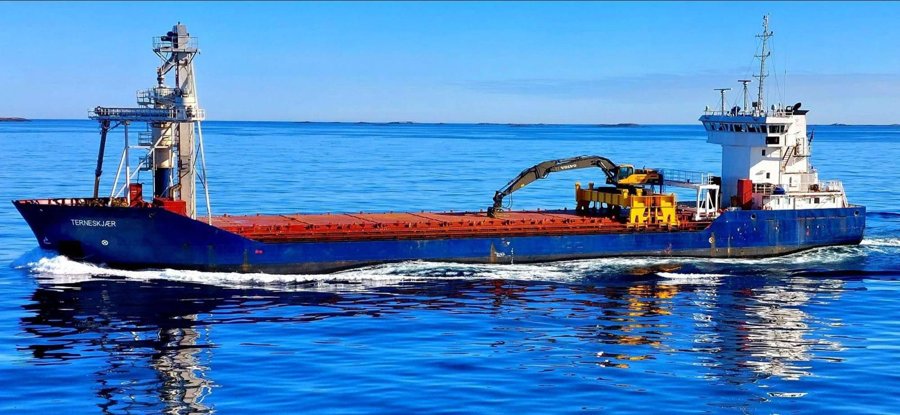  Scottish North Coast - TERNESKJAER          transiting Thurso Coast