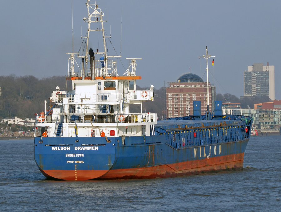  Irish Sea - WILSON DRAMMEN       transiting Irish Sea off Dublin