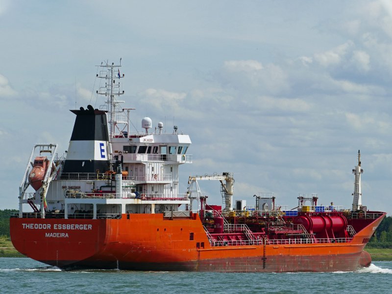  Irish Sea - THEODOR ESSBERGER    transiting Irish Sea off Anglesey