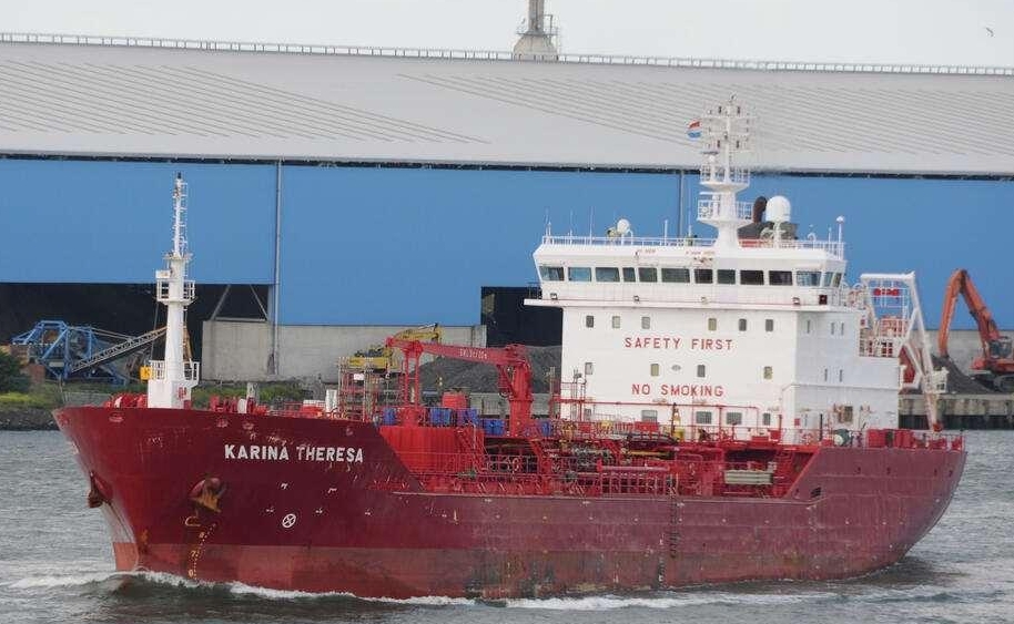 Transit: KARINA THERESA       entering English South Coast at The Dover Strait