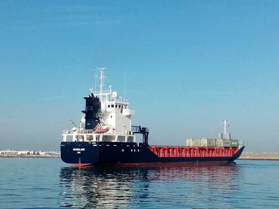 Transit: SCHOKLAND entering English South Coast at The Dover Strait