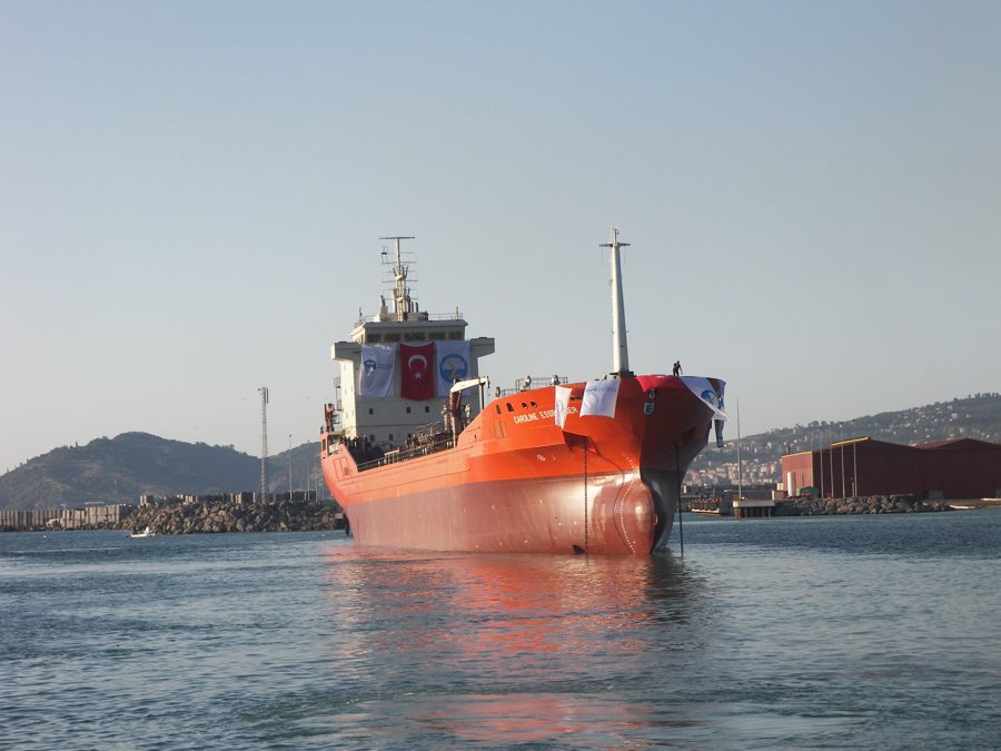 Transit: CAROLINE ESSBERGER entering English South Coast at The Dover Strait