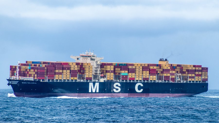 Thames Arrival: MSC VALERIA         