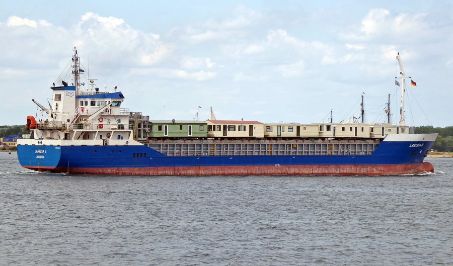 Transit: LARISSA B            entering English South Coast at The Dover Strait