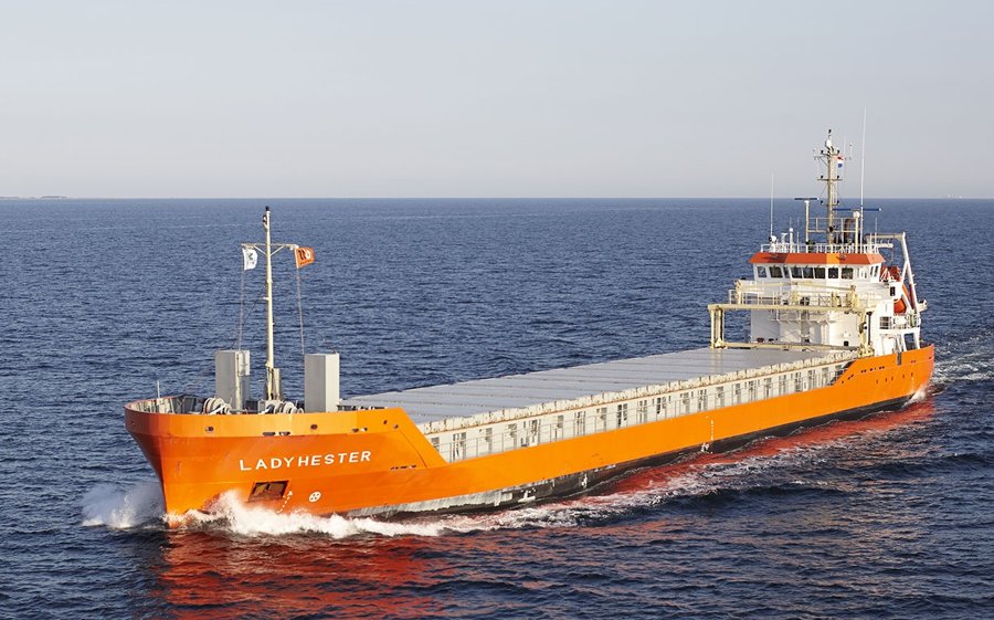 Humber Departure: LADY HESTER         