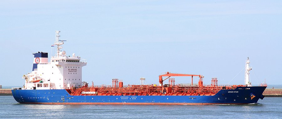 Transit: AMUR STAR            entering English South Coast at The Dover Strait