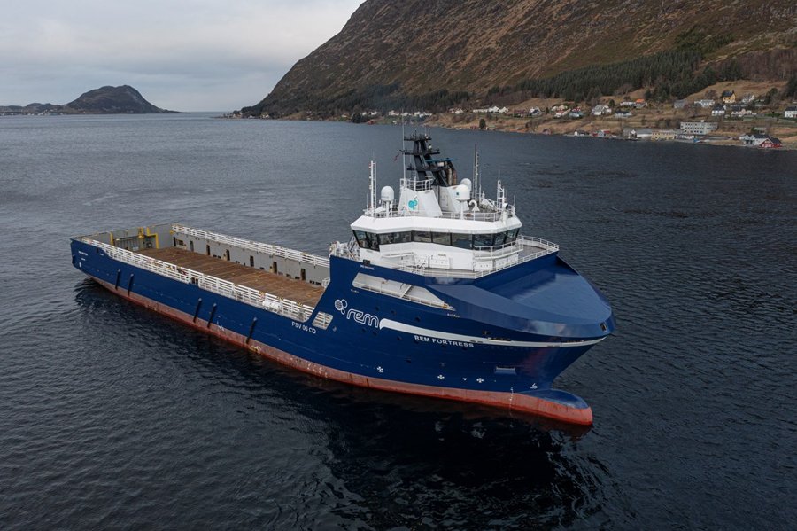 Aberdeen Arrival: REM FORTRESS        