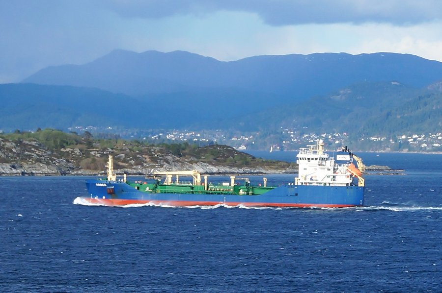  Celtic Sea - BITONIA transiting Celtic Sea