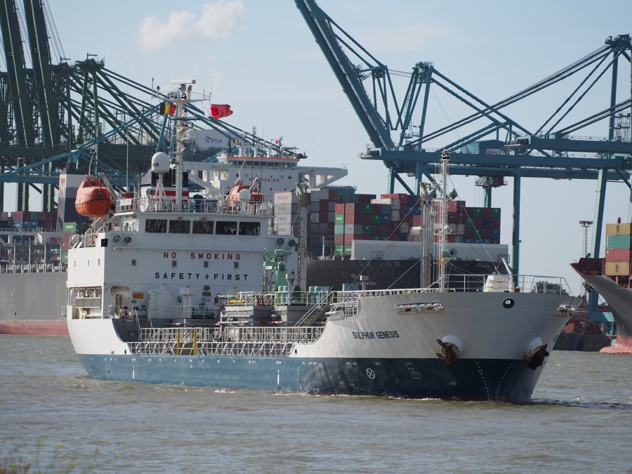 Transit: SULPHUR GENESIS      entering English South Coast at The Dover Strait