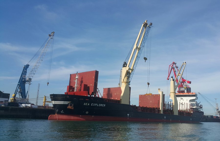 Photograph of the General Cargo Ship (Mini Bulker): SEA EXPLORER         (IMO: 9516155). Documented in UK and Regional Shipping Movements.
