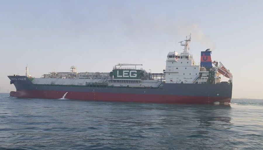 Transit: THERESA SCHULTE      entering English South Coast at The Dover Strait