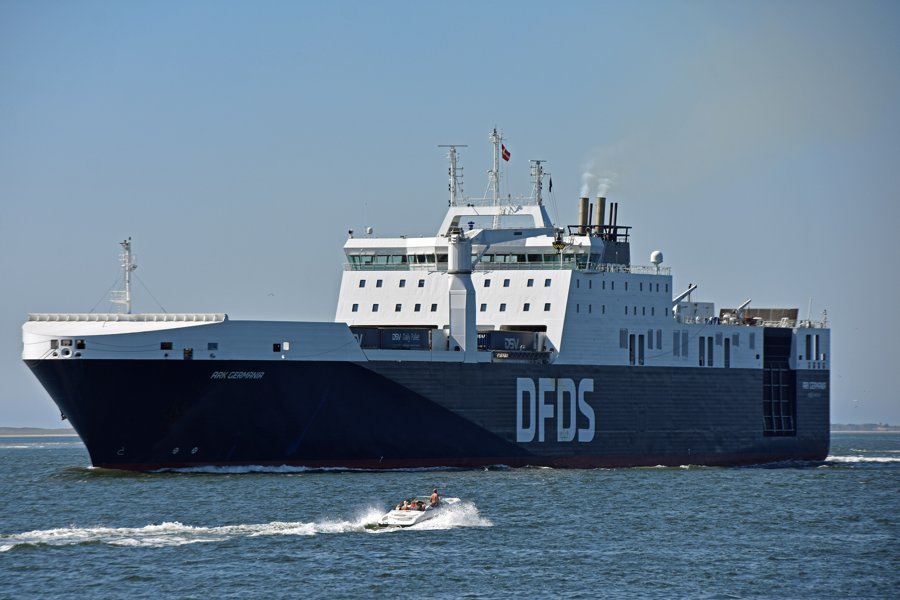 Humber Arrival: ARK GERMANIA        