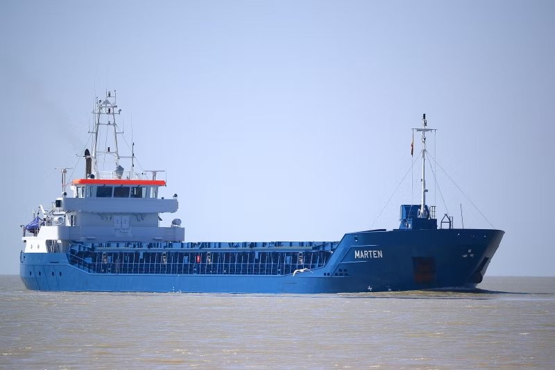  Irish Sea - MARTEN               transiting North Channel Belfast