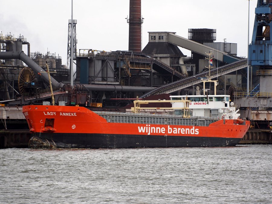  Scottish East Coast - LADY ANNEKE          transiting John O'Groats Approach