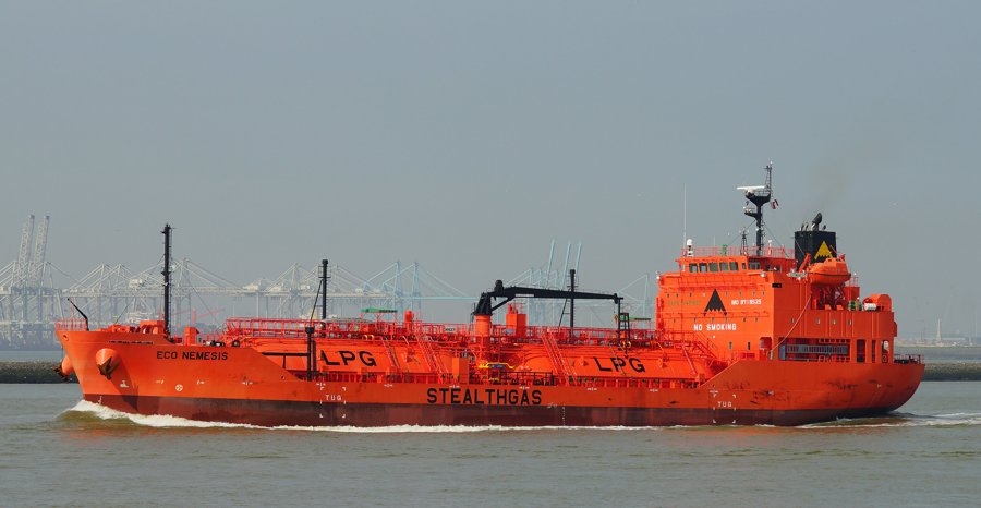Transit: DREAM VERMAX         entering English South Coast at The Dover Strait