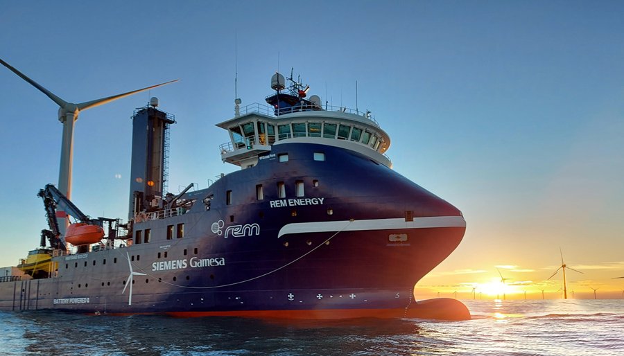 Felixstowe Arrival: REM ENERGY          