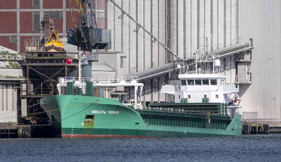  Irish Sea - ARKLOW VENUS transiting Irish Sea off Wales