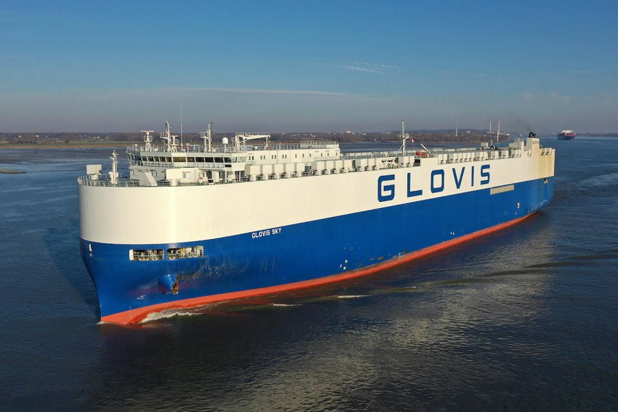 Transit: GLOVIS SKY           entering English South Coast at The Dover Strait
