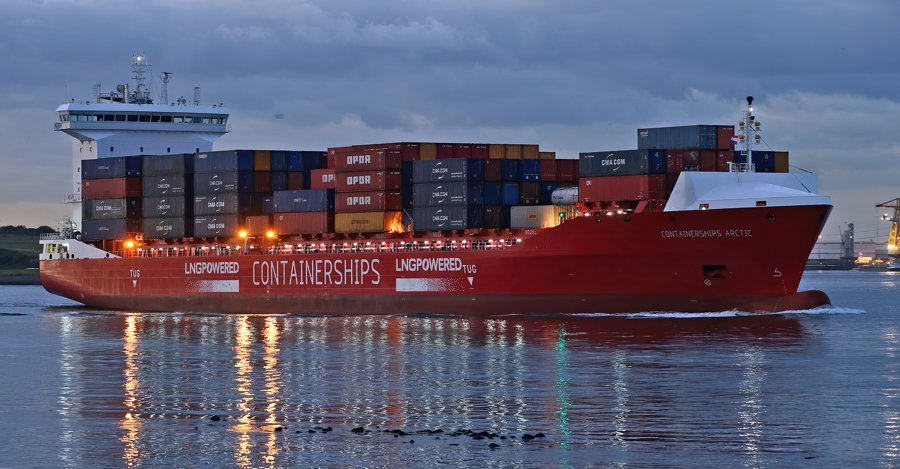 Thames Arrival: CONTAINERSHIPSARCTIC