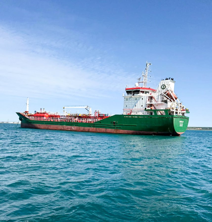  Irish Sea - EMIRALP              transiting Irish Sea off Dublin