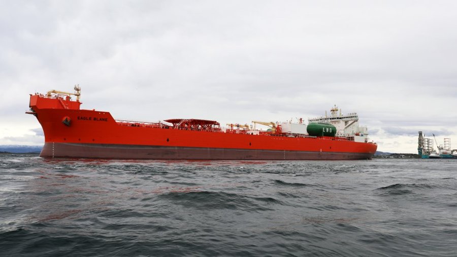Transit: EAGLE BLANE          entering English South Coast at The Dover Strait