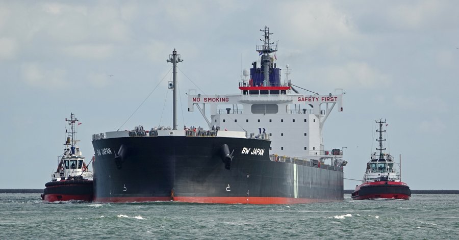  Irish Sea - BW JAPAN             transiting Irish Sea off Wales