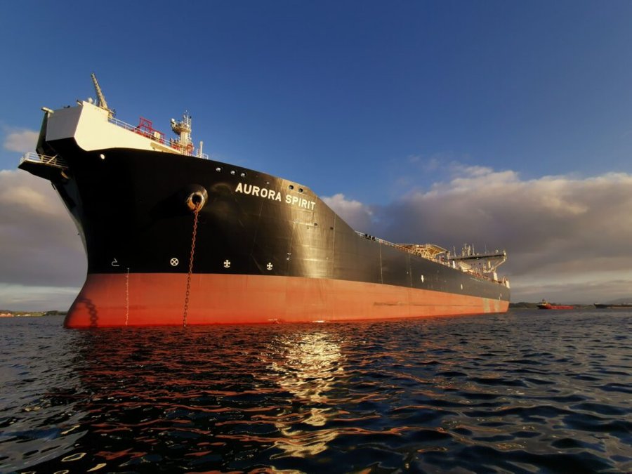  Scottish East Coast - AURORA SPIRIT        transiting John O'Groats Approach
