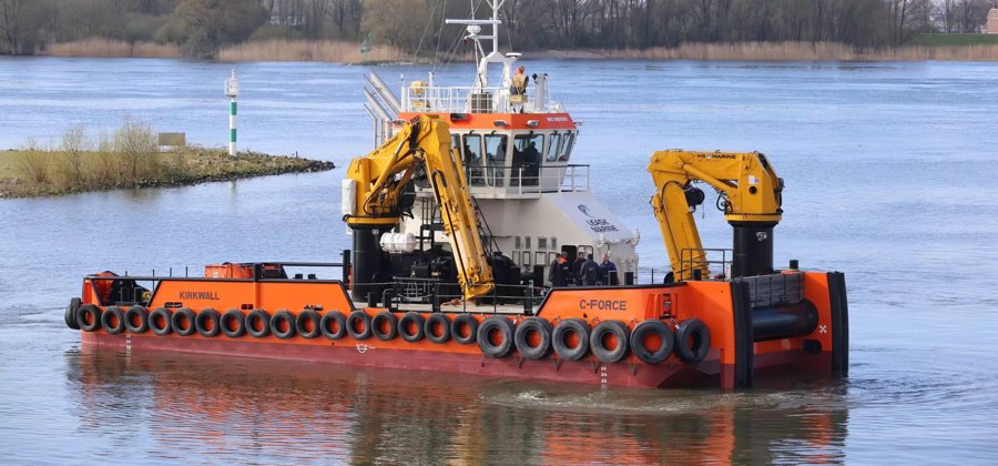  Scottish East Coast - C-FORCE              transiting Dornoch Firth Coast