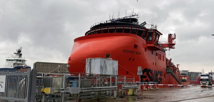  Scottish East Coast - ESVAGT ALBA          transiting Dornoch Firth Coast