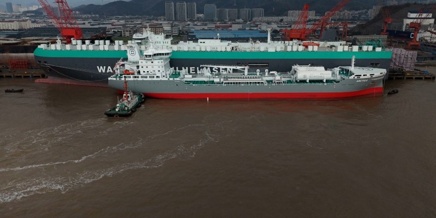 Transit: ARCTICO              entering English South Coast at The Dover Strait