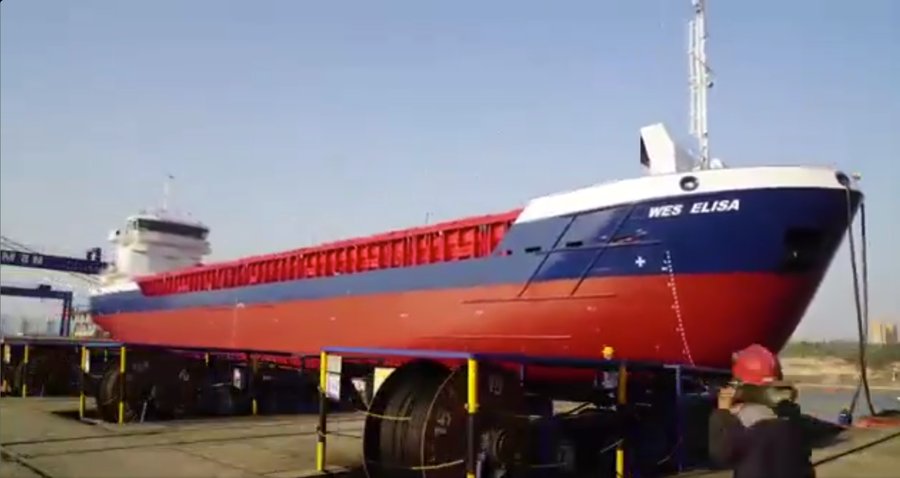  Irish Sea - WES ELISA            transiting Irish Sea West of Man