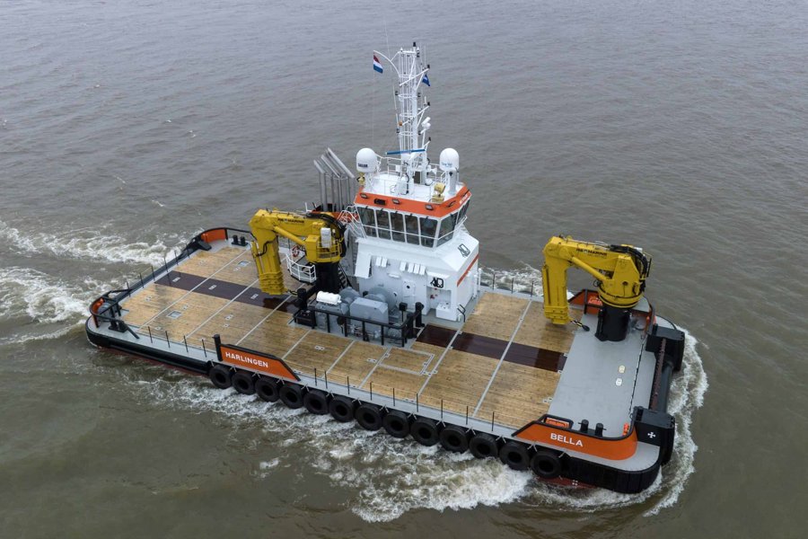 Transit: BELLA                entering English South Coast at The Dover Strait