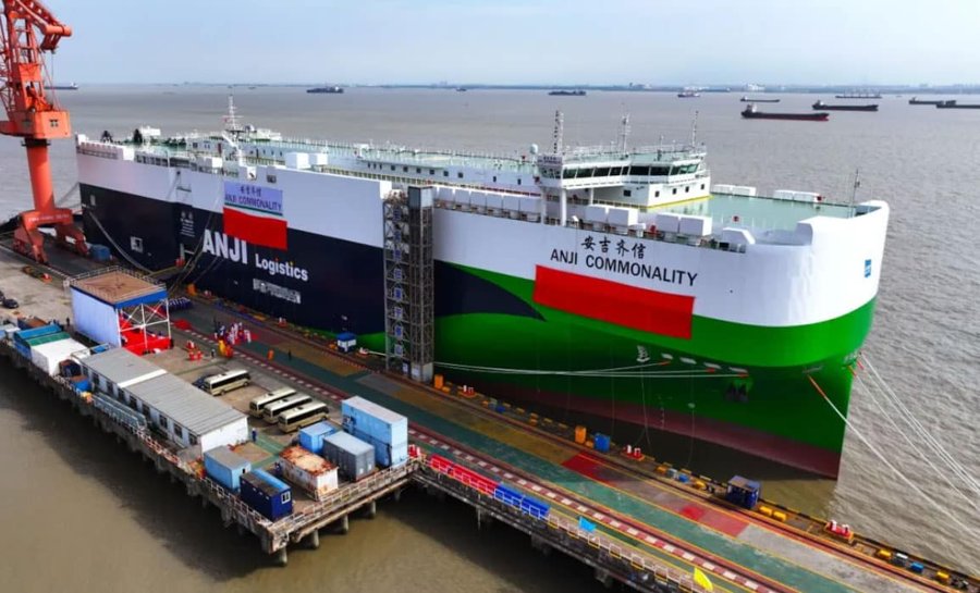  Celtic Sea - ANJI COMMONALITY     transiting Celtic Sea