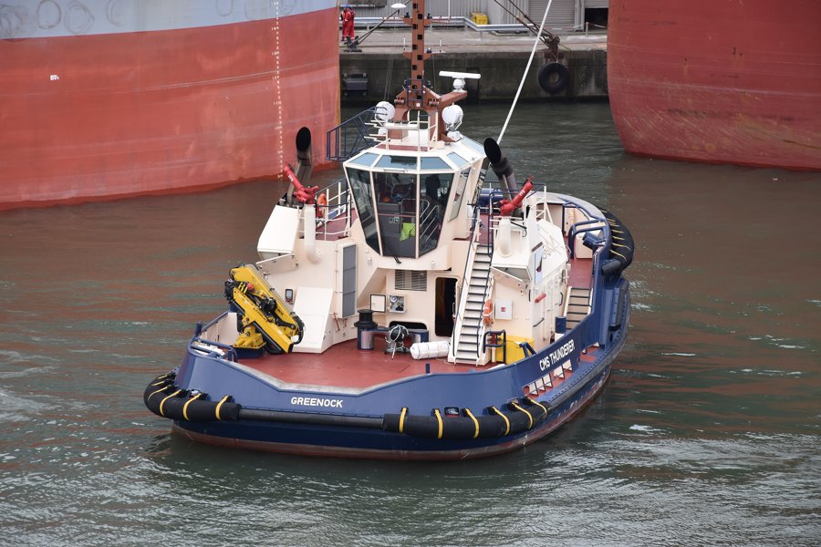  Irish Sea - CMS THUNDERER        transiting North Channel Belfast